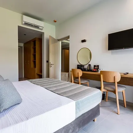 White Olive Elite Laganas